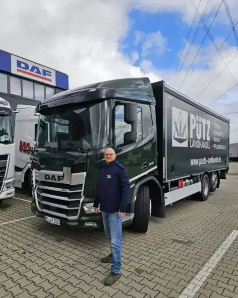 Afgeleverde truck DAF XD 370 FAN voor Pütz Landhandel