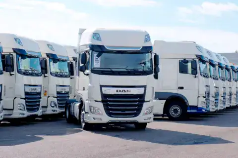 Loven: Verkauf von gebrauchten LKW aus Lagerbestand